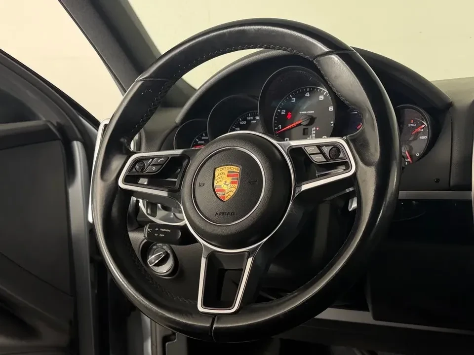 2018 Porsche 958 Cayenne - Image 8 of 14
