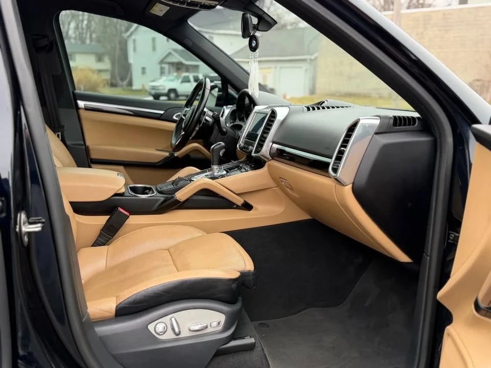 2018 Porsche 958 Cayenne - Image 17 of 18
