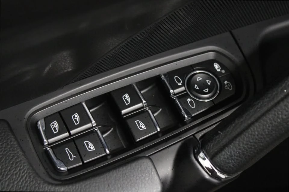 2018 Porsche 958 Cayenne - Image 4 of 7