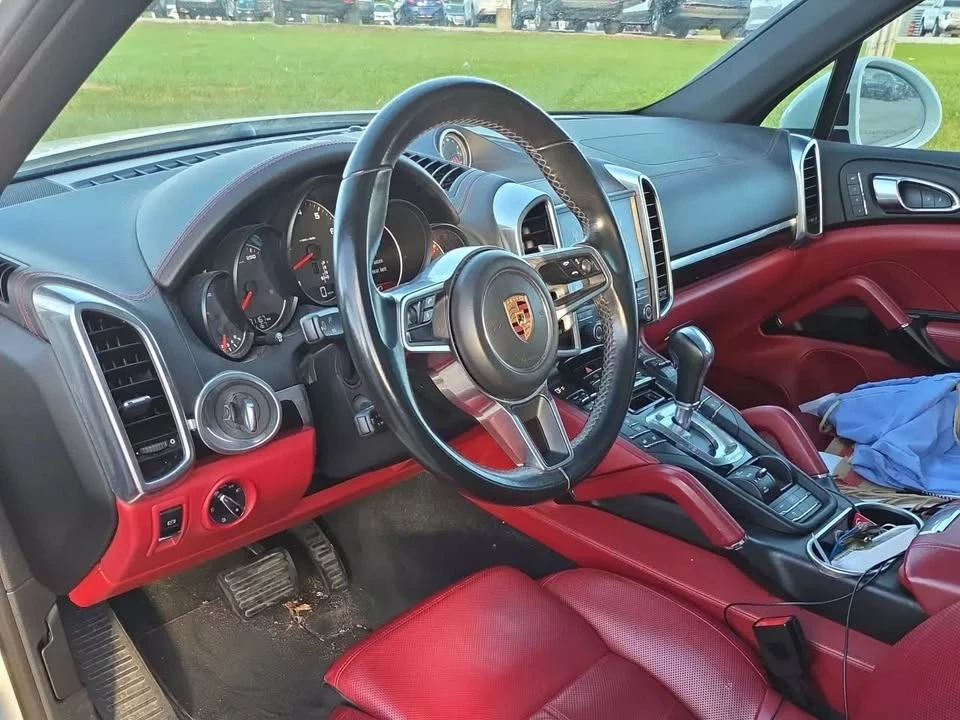 2018 Porsche 958 Cayenne - Image 3 of 4