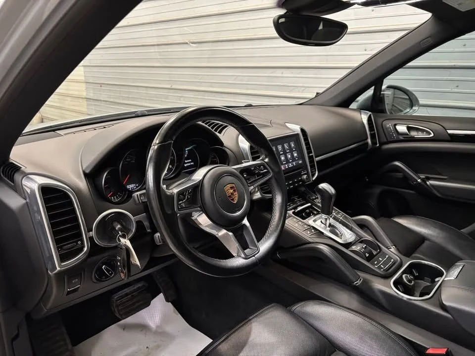 2018 Porsche 958 Cayenne - Image 14 of 20