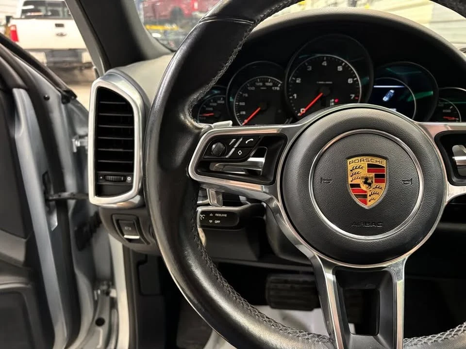 2018 Porsche 958 Cayenne - Image 12 of 20