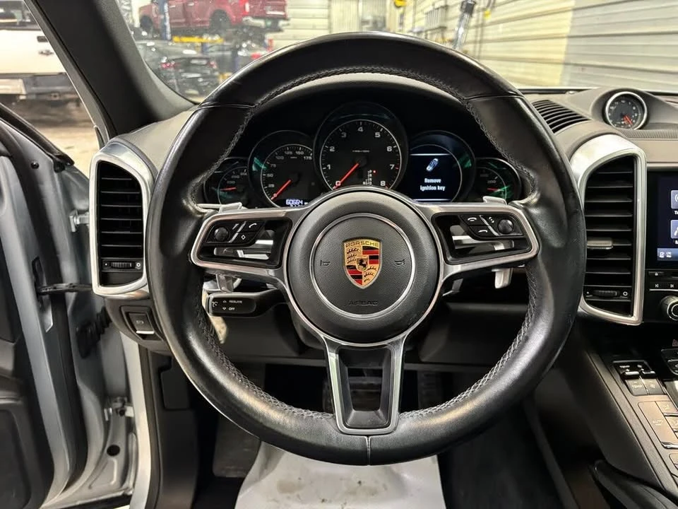 2018 Porsche 958 Cayenne - Image 13 of 20