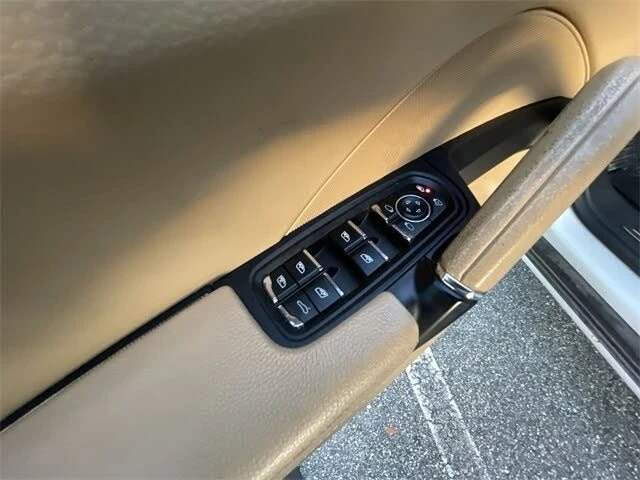 2018 Porsche 958 Cayenne S - Image 13 of 20