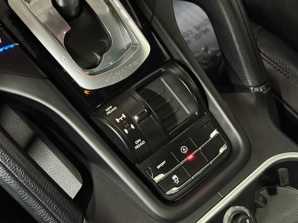 2018 Porsche 958 Cayenne - Image 16 of 20