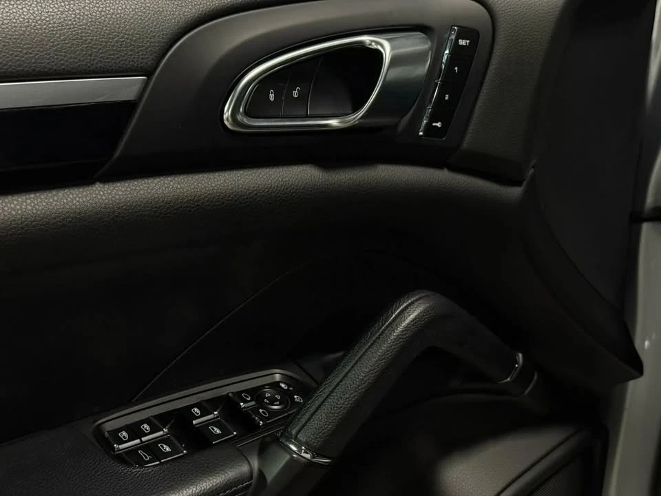2018 Porsche 958 Cayenne - Image 7 of 20