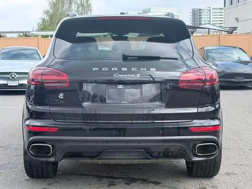 2018 Porsche 958 Cayenne - Image 11 of 12
