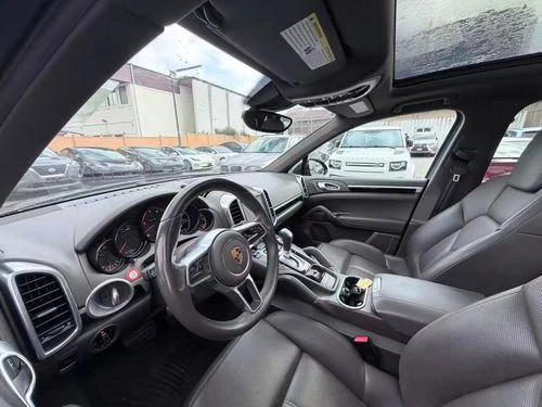 2018 Porsche 958 Cayenne - Image 8 of 12