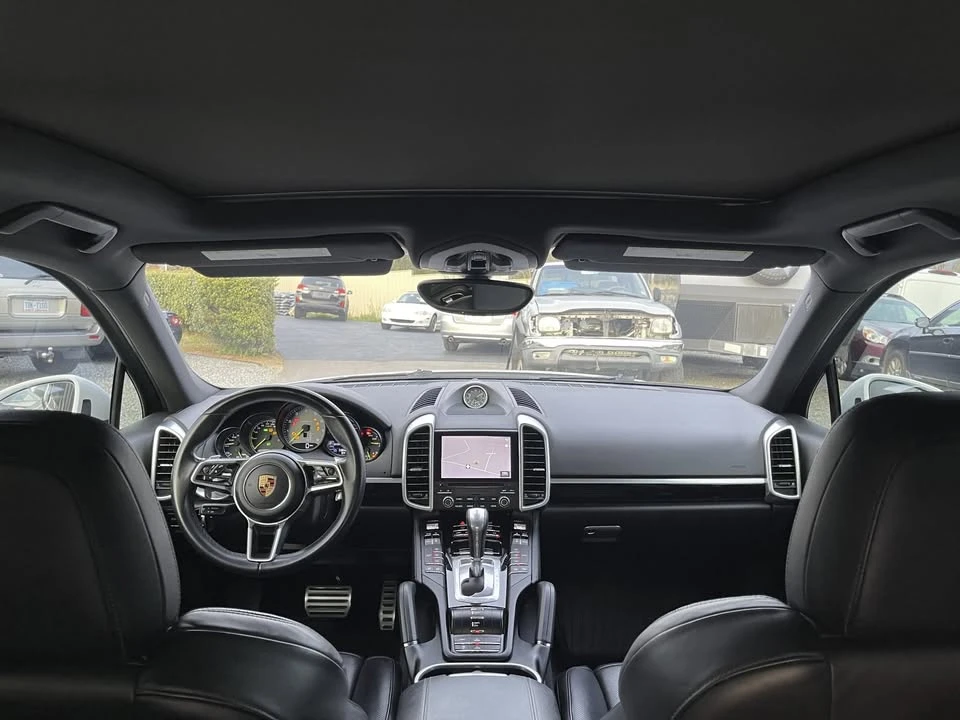 2018 Porsche 958 Cayenne S - Image 14 of 20
