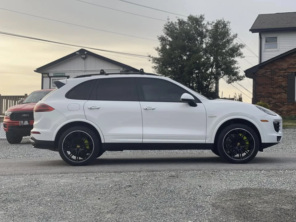 2018 Porsche 958 Cayenne S - Image 2 of 20