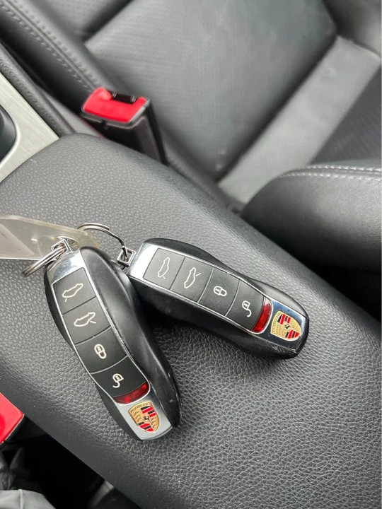 2018 Porsche 718 Cayman - Image 18 of 18