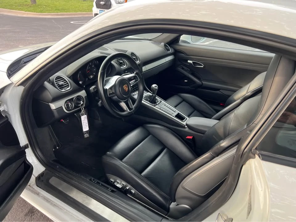 2018 Porsche 718 Cayman - Image 11 of 18