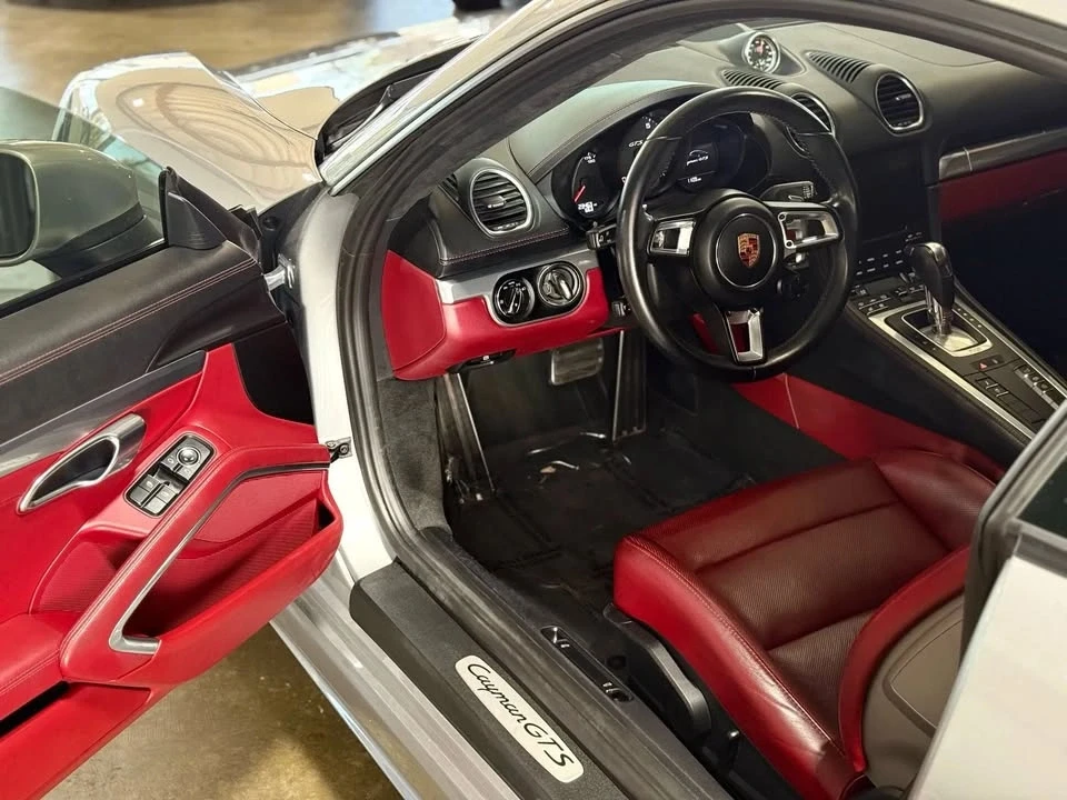 2018 Porsche 718 Cayman GTS - Image 8 of 19