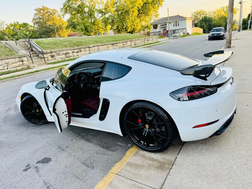 2018 Porsche 718 Cayman GTS - Image 6 of 18
