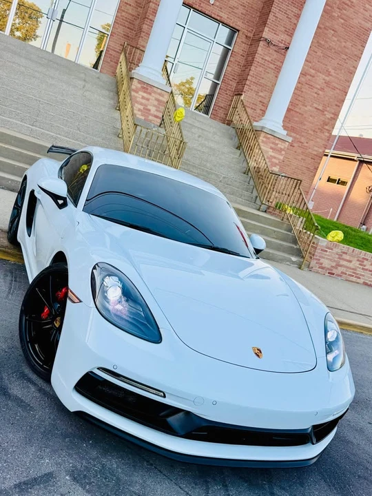 2018 Porsche 718 Cayman GTS - Image 9 of 18