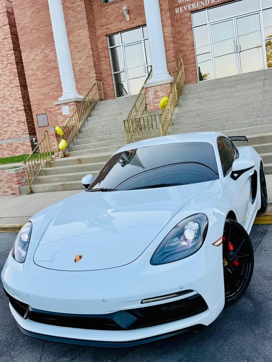 2018 Porsche 718 Cayman GTS - Image 8 of 18