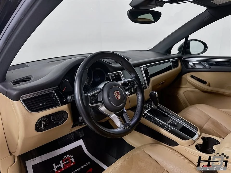 2018 Porsche Macan - Image 8 of 17