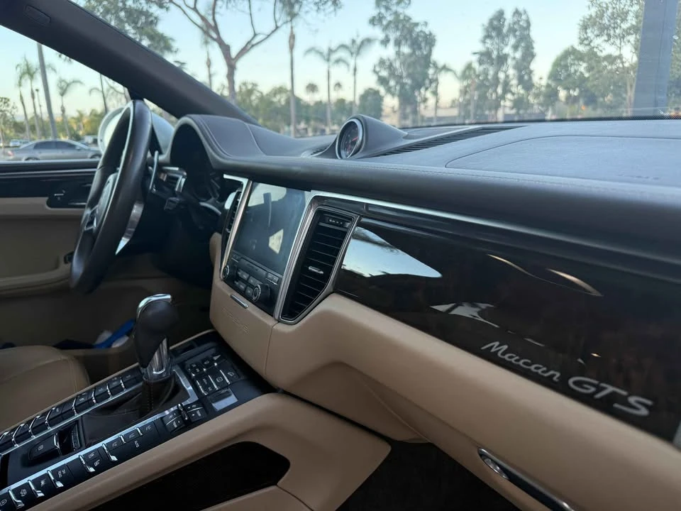 2018 Porsche Macan - Image 4 of 5