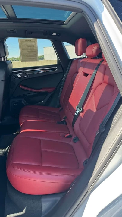 2018 Porsche Macan - Image 7 of 10