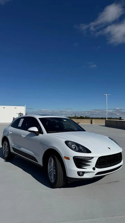 2018 Porsche Macan - Image 2 of 10