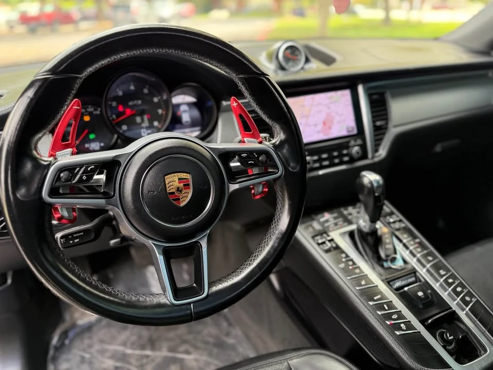 2018 Porsche Macan - Image 7 of 13