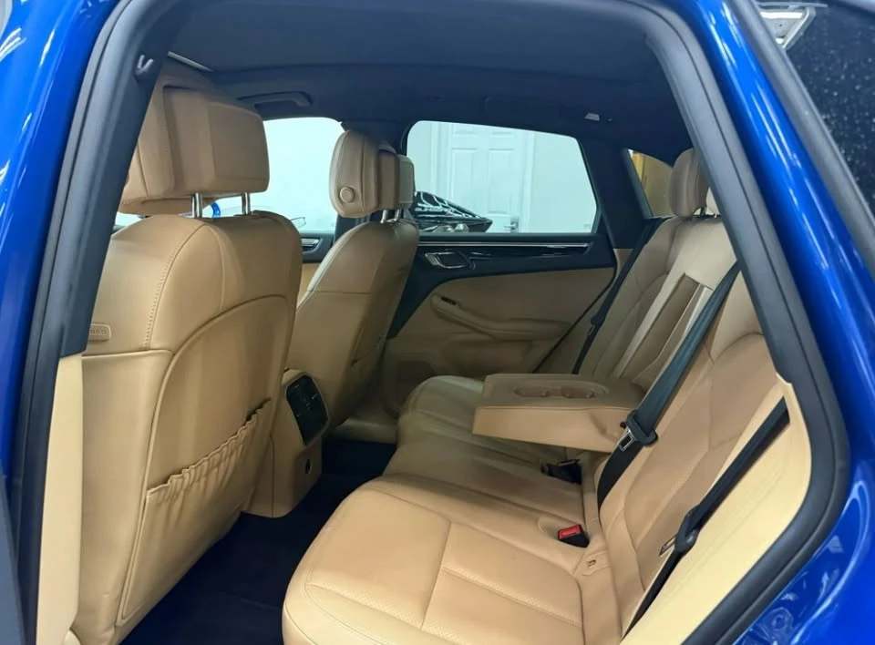 2018 Porsche Macan - Image 8 of 9