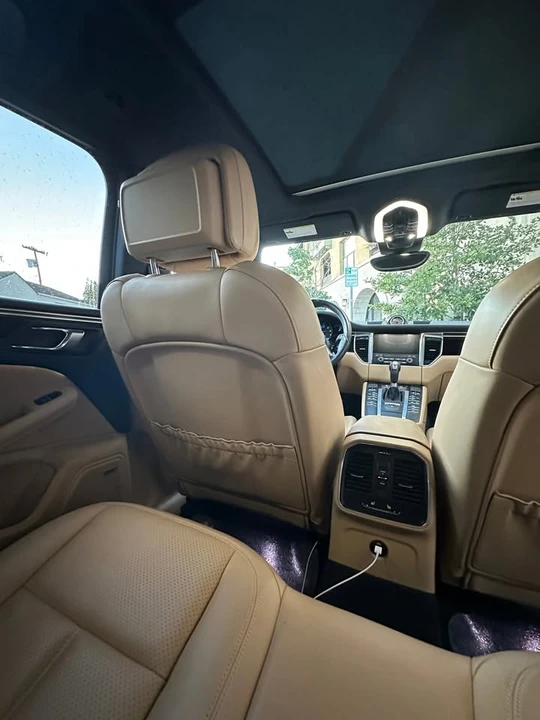 2018 Porsche Macan - Image 8 of 13