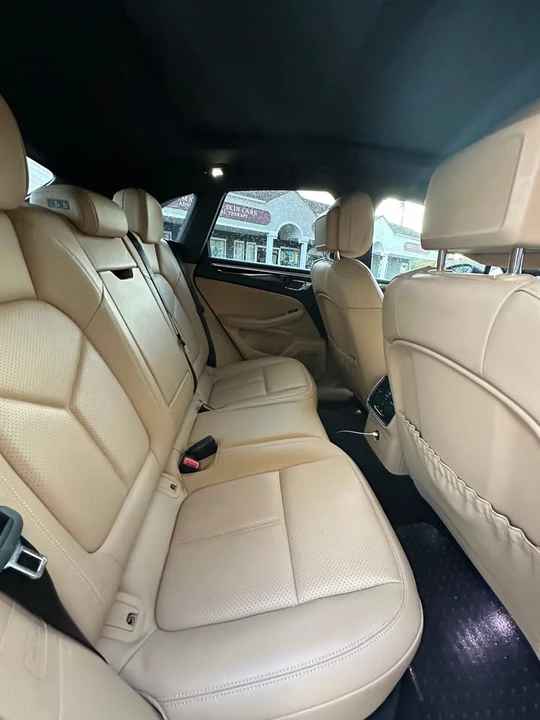 2018 Porsche Macan - Image 7 of 13