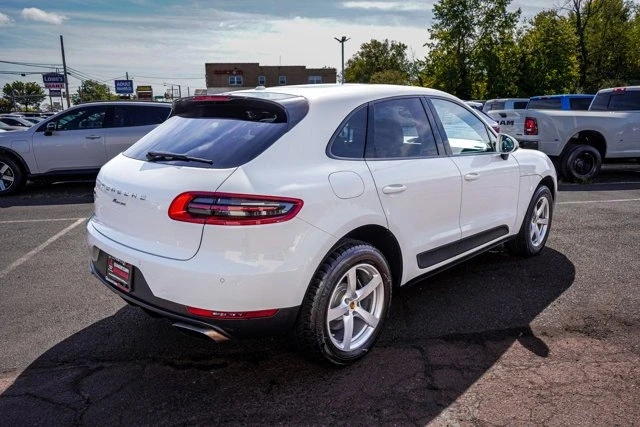2018 Porsche Macan - Image 5 of 9