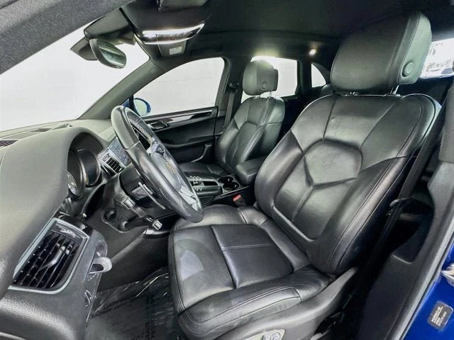 2018 Porsche Macan - Image 11 of 20