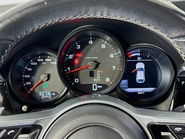 2018 Porsche Macan - Image 13 of 20