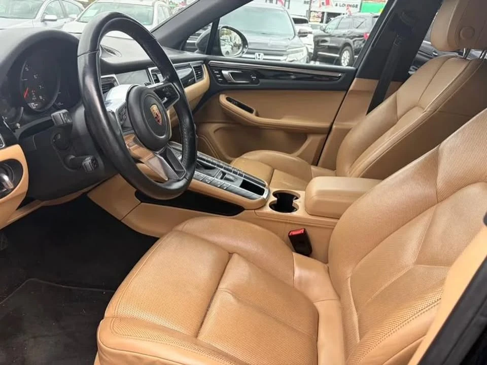 2018 Porsche Macan - Image 8 of 13