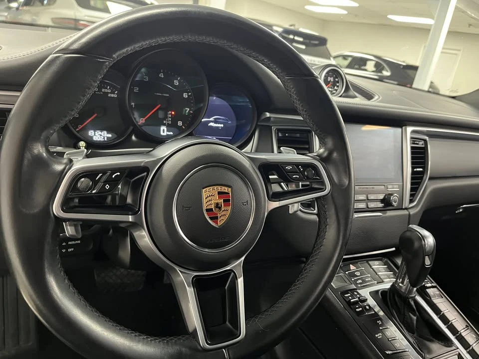 2018 Porsche Macan - Image 14 of 20