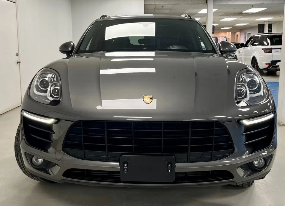 2018 Porsche Macan - Image 2 of 20