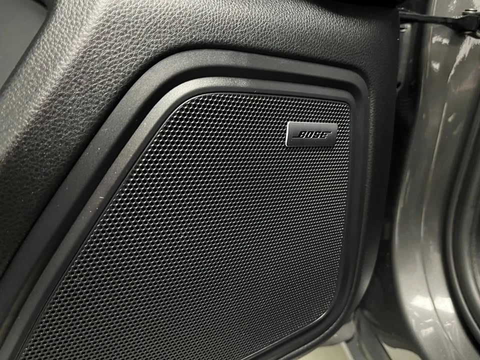 2018 Porsche Macan - Image 18 of 20
