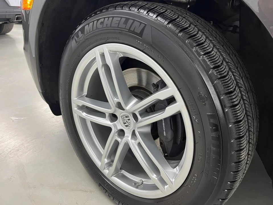 2018 Porsche Macan - Image 8 of 20