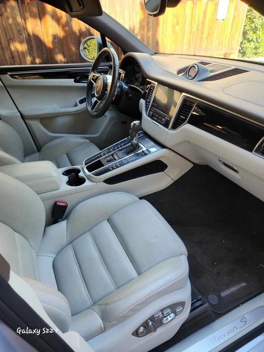 2018 Porsche Macan - Image 6 of 8