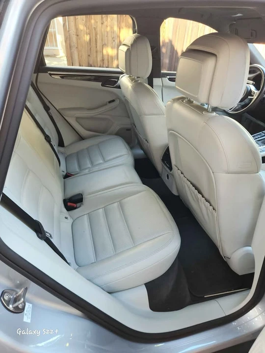 2018 Porsche Macan - Image 7 of 8