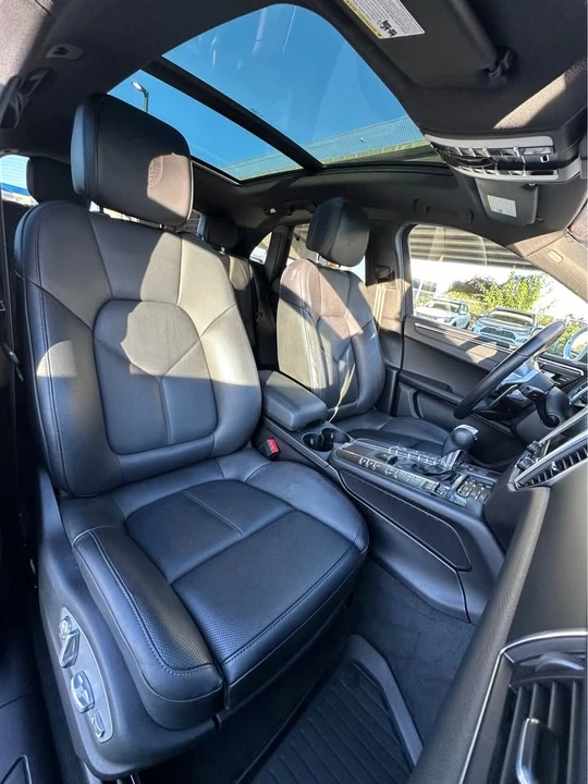 2018 Porsche Macan - Image 6 of 11