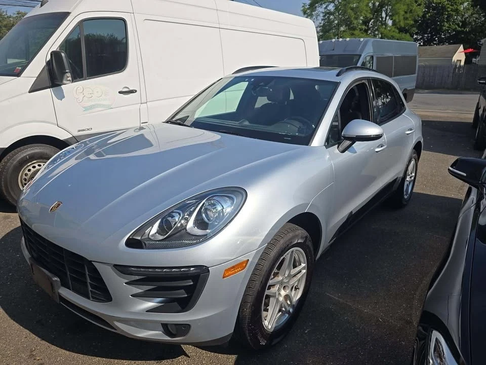 2018 Porsche Macan - Image 12 of 12