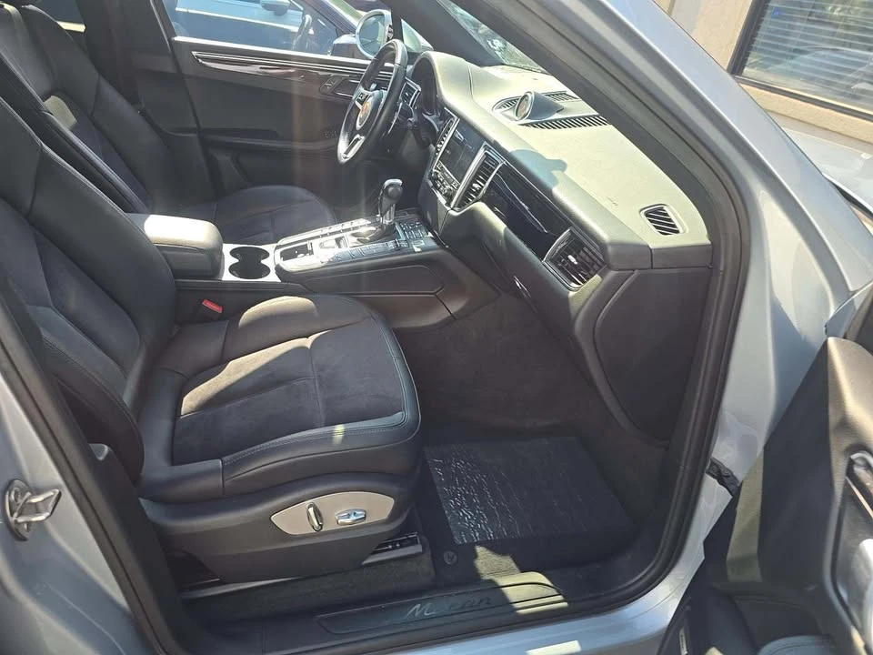 2018 Porsche Macan - Image 3 of 12