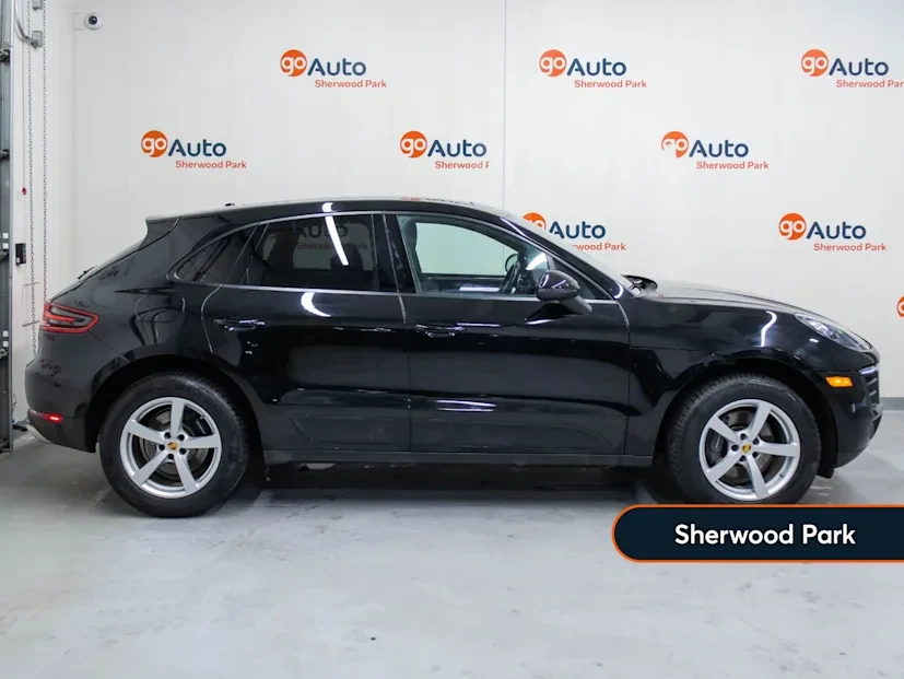 2018 Porsche Macan - Image 2 of 6