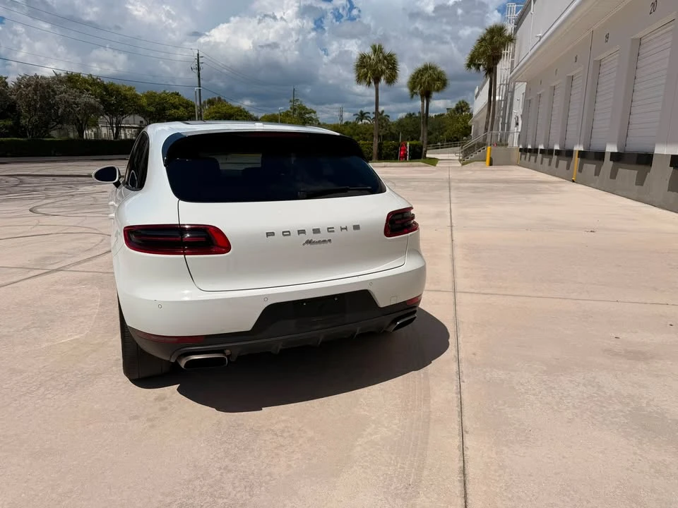 2018 Porsche Macan - Image 3 of 10