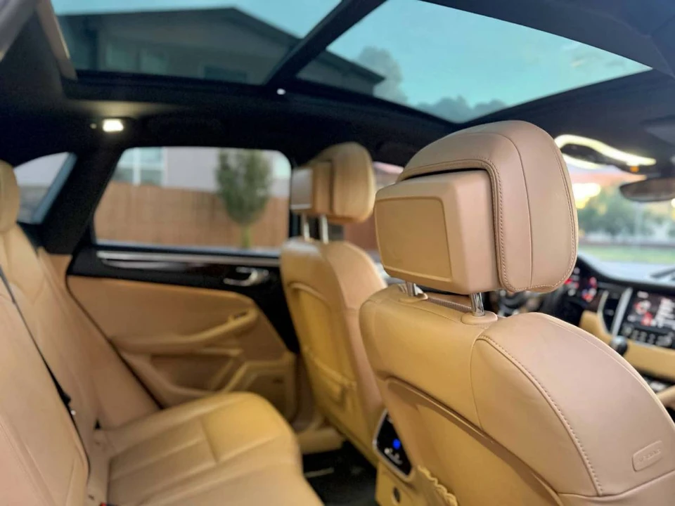 2018 Porsche Macan S - Image 10 of 12