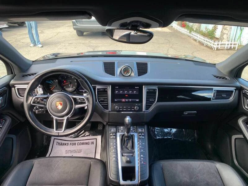 2018 Porsche Macan - Image 10 of 13