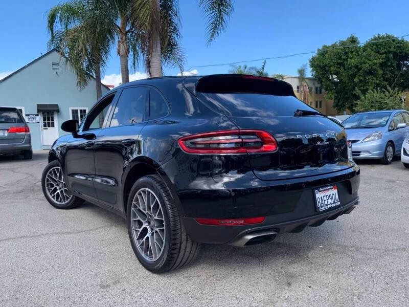 2018 Porsche Macan - Image 2 of 13