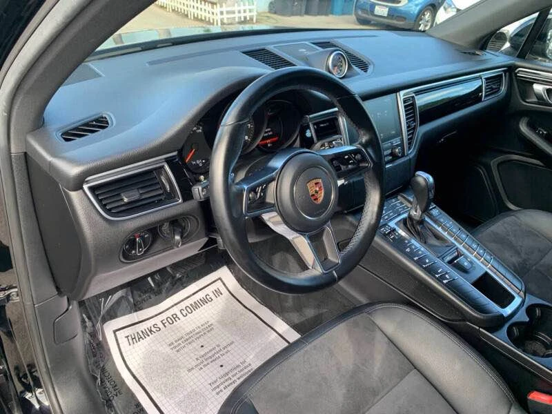 2018 Porsche Macan - Image 7 of 13