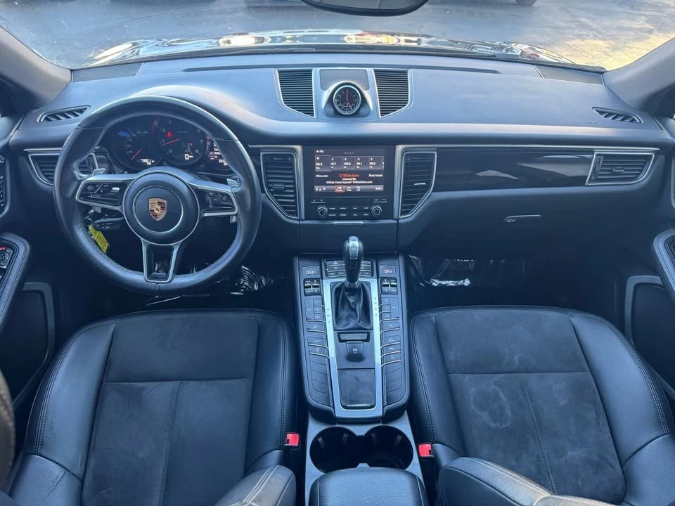 2018 Porsche Macan - Image 14 of 19