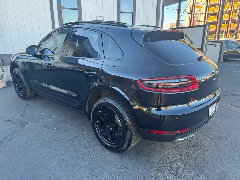 2018 Porsche Macan - Image 10 of 19