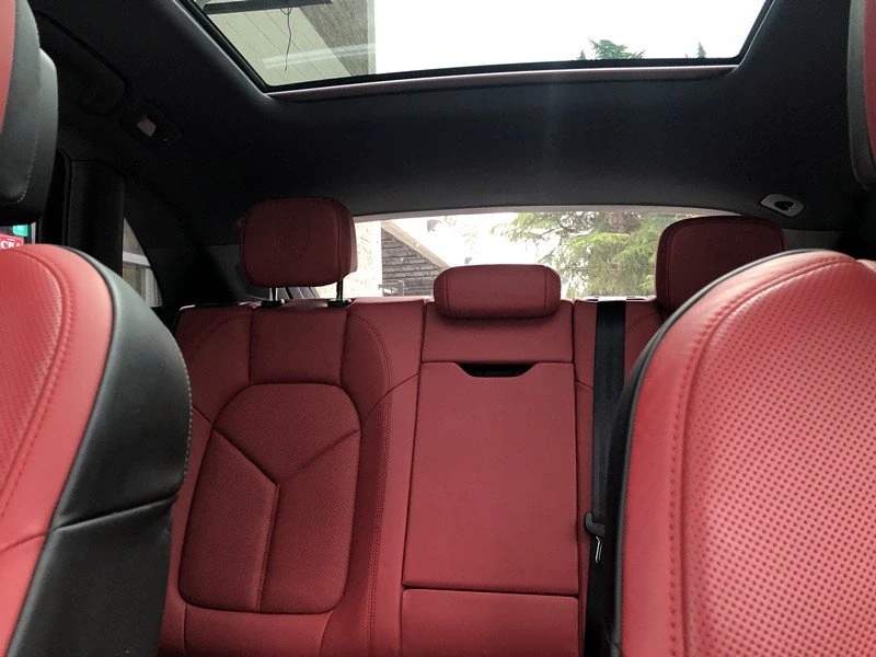 2018 Porsche Macan - Image 18 of 20